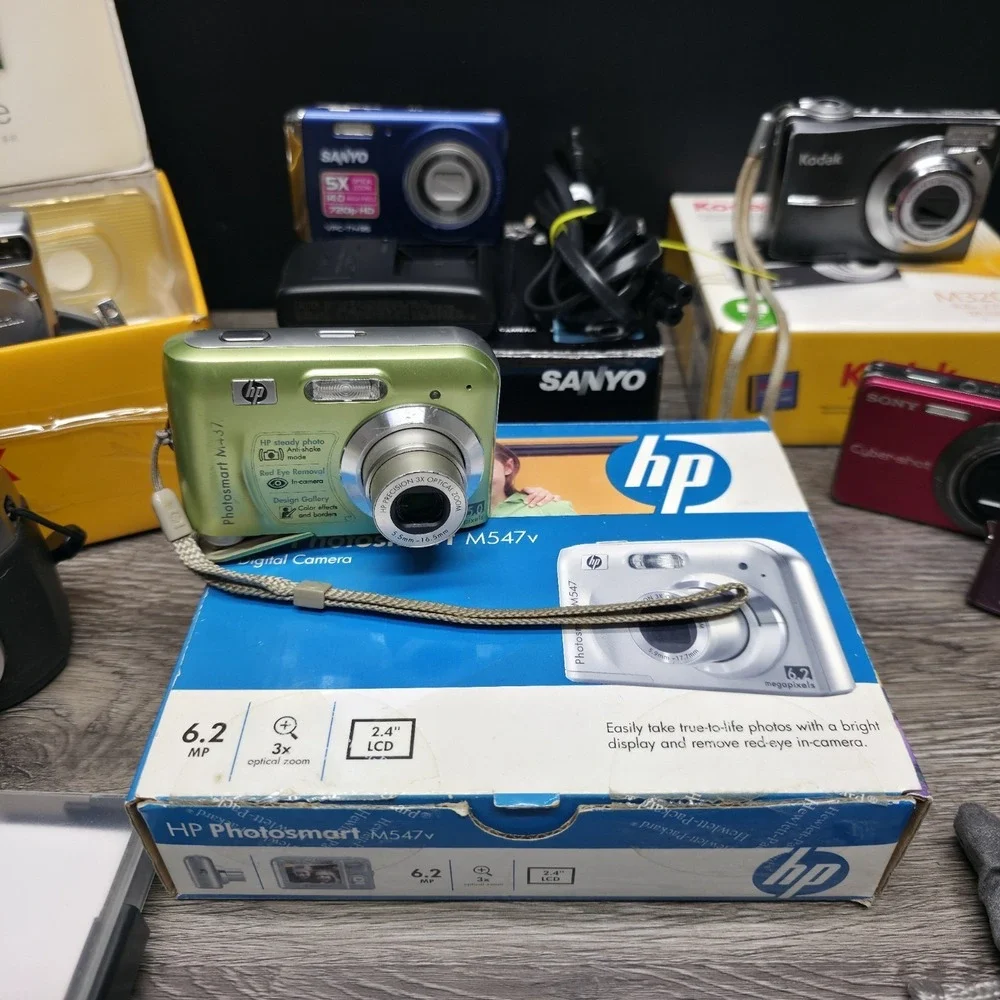 Digital Camera‎ Lot - 9 Cameras 2 Printers 2 Docks - Part/Repair